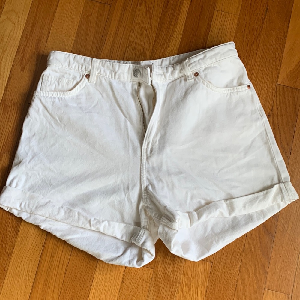 Monki high waist Jean shorts in cream